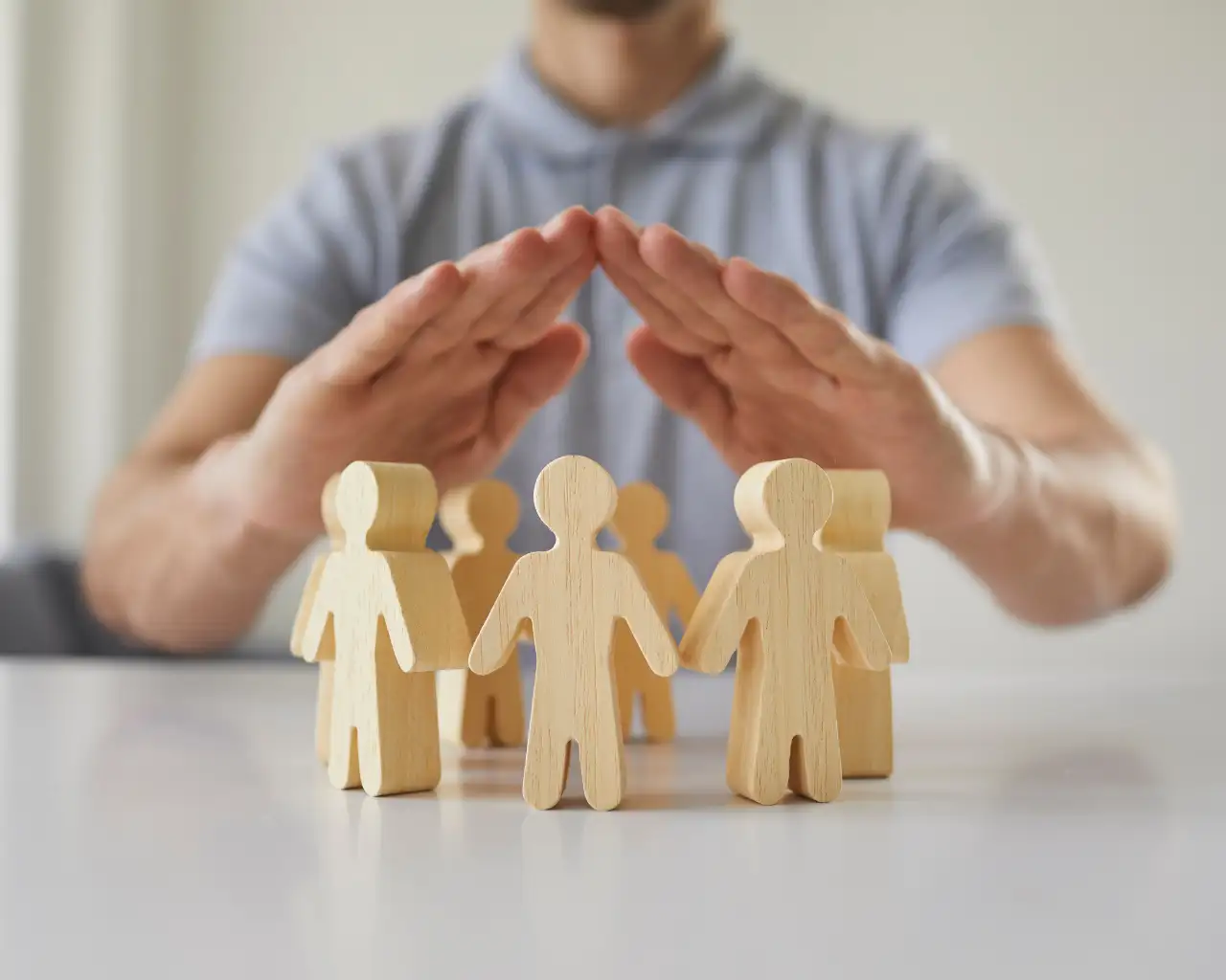 Image d'un ordinateur avec un formulaire de demande de devis d'assurance pour une profession libérale